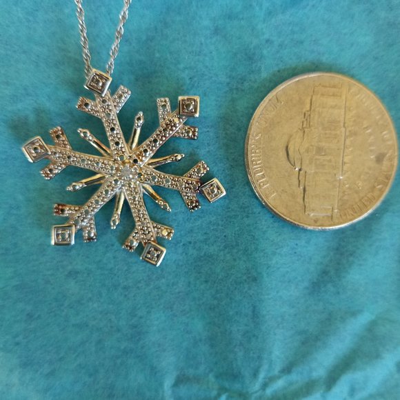 NIB Diamond SS Snowflake Pendant Necklace Sterling Silver - Picture 6 of 7
